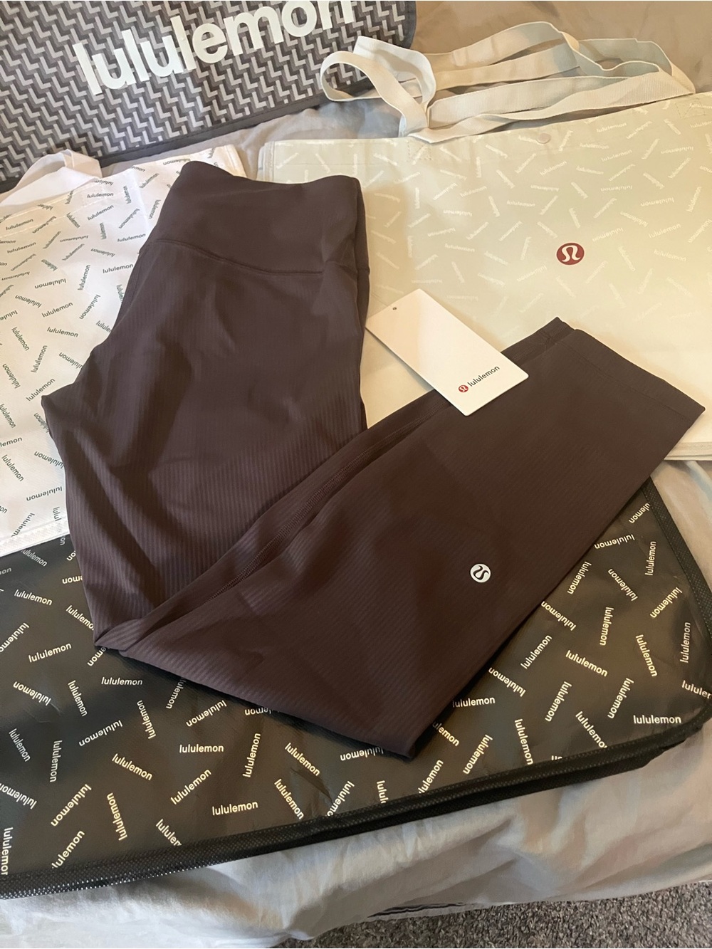 NWT Lululemon Wunder Train Ribbed High-Rise Tight 25", Sz 8, ESPRESSO